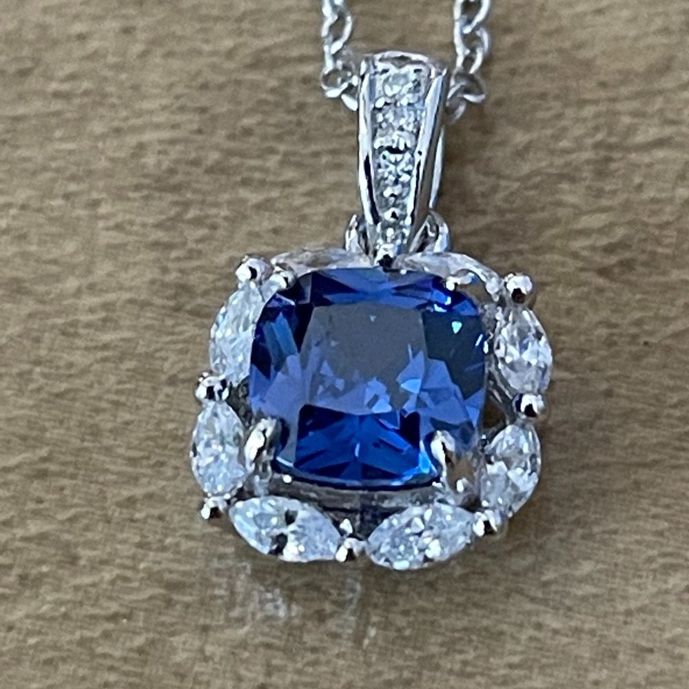 JCM 925 cz China Pendant on Chain